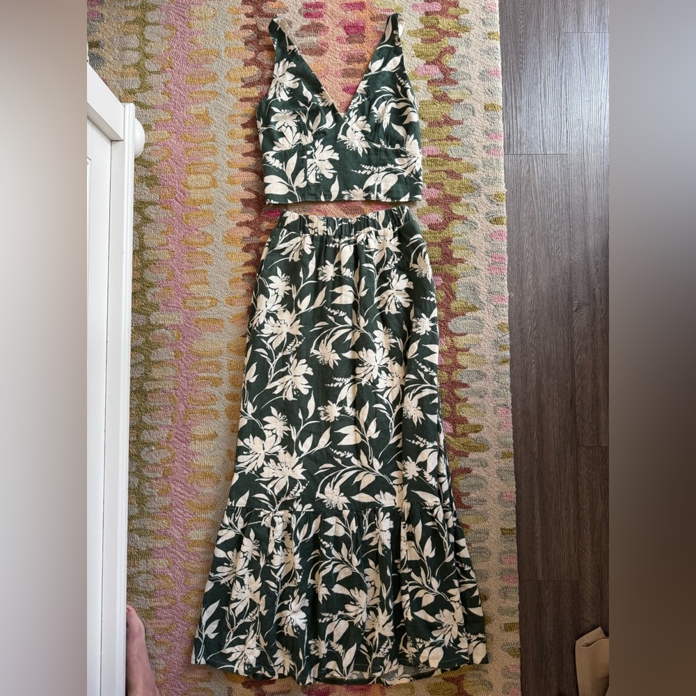 Abercrombie & Fitch co-ord linen blend tiered maxi skirt and matching top Xs/S